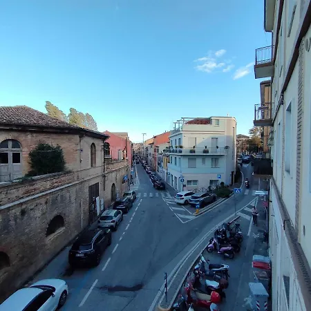 La Casa Di Ewa - Centro-mare 公寓 佩萨罗