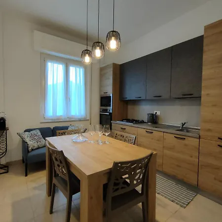 La Casa Di Ewa - Centro-mare شقة